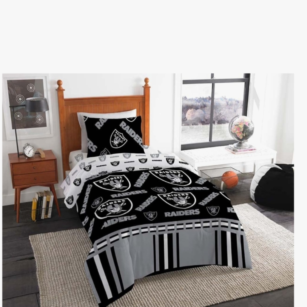Northwest NFL Los Vegas Raiders Bed in a Bag Set 4 Piece Twin Comforter Set